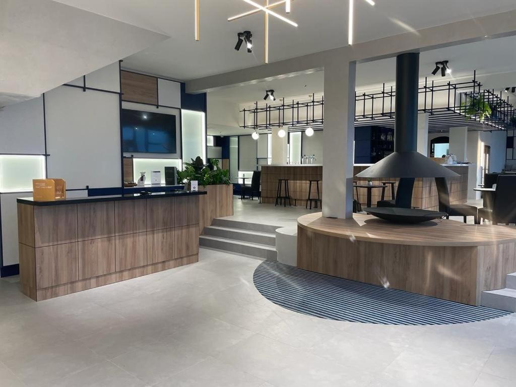 Mercure Rouen Val De Reuil Валь-де-Рёй Экстерьер фото