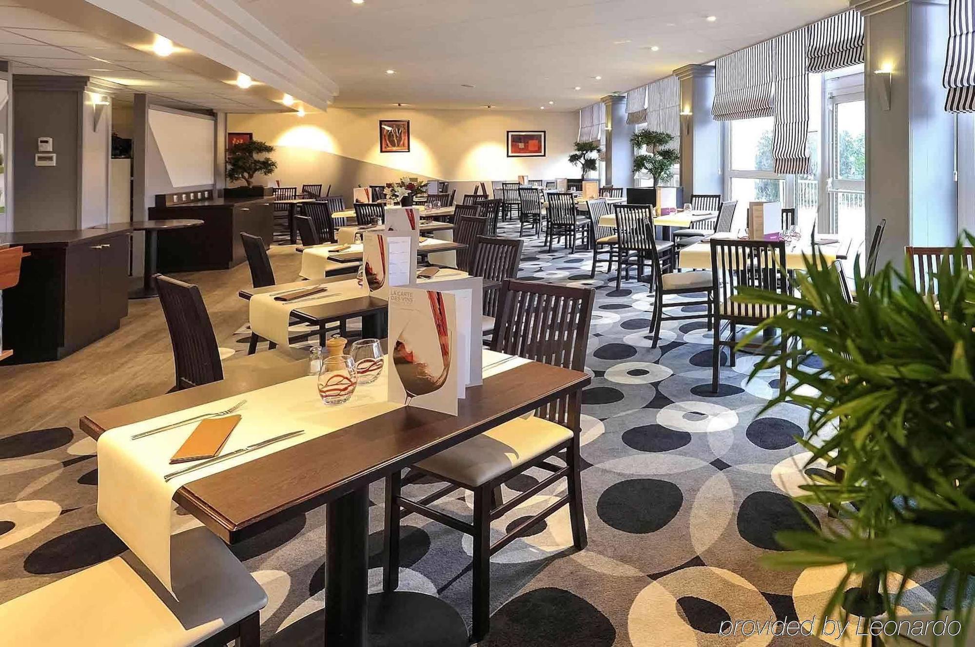 Mercure Rouen Val De Reuil Валь-де-Рёй Экстерьер фото
